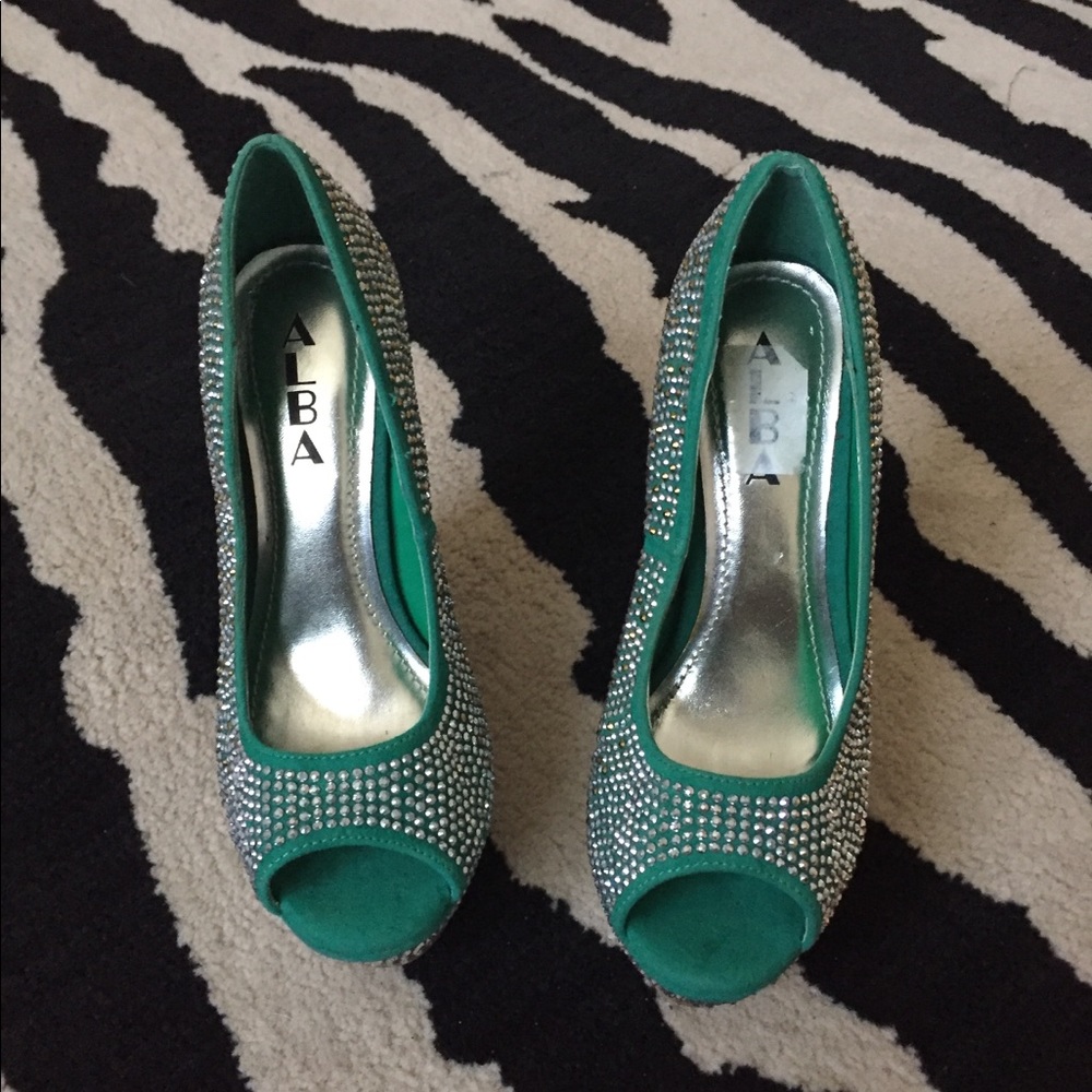 Peep toe wedges